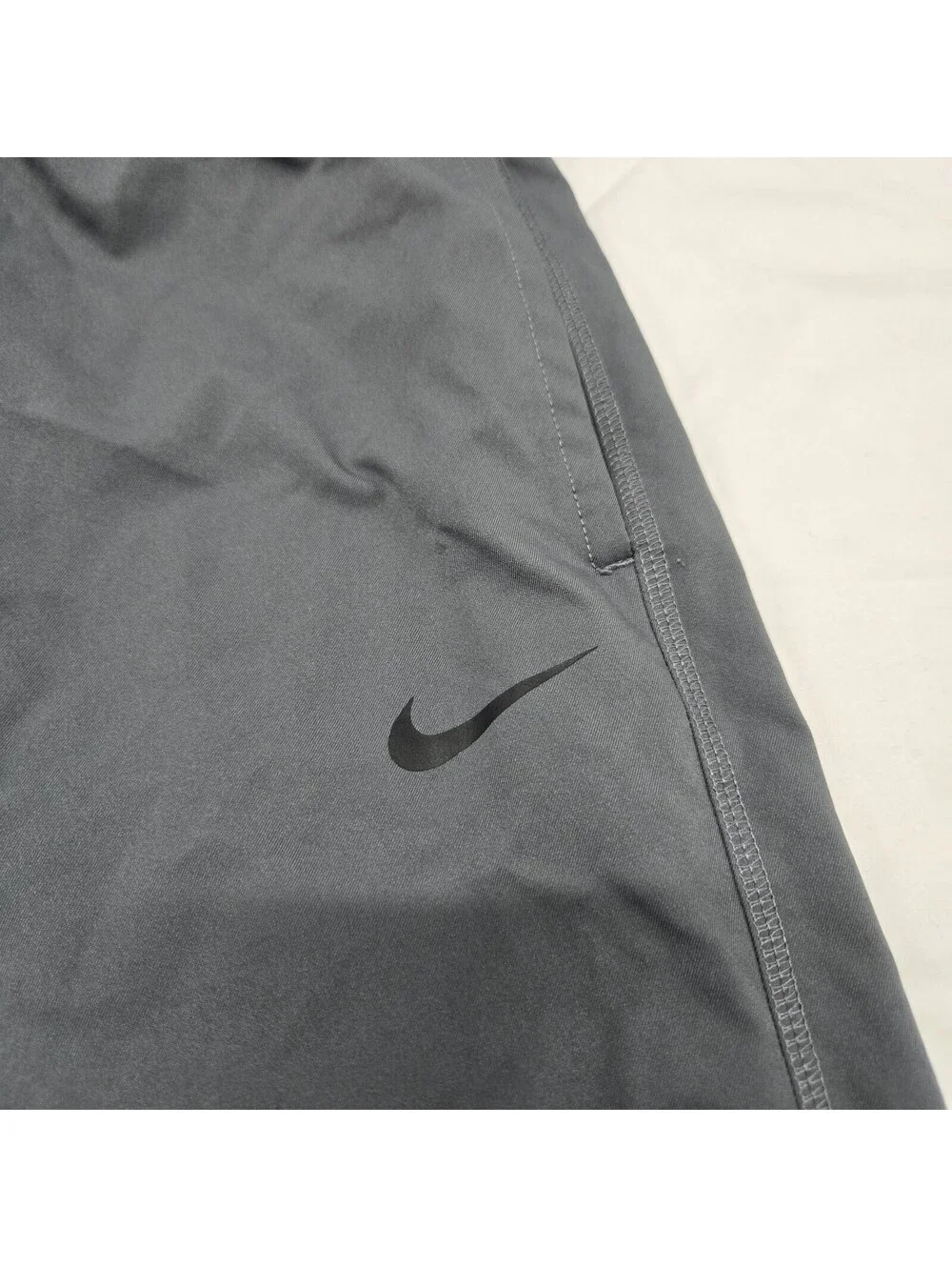 Men's LARGE Nike Dri-Fit Training Pants Cool Grey Pockets Adjustable 377786-064